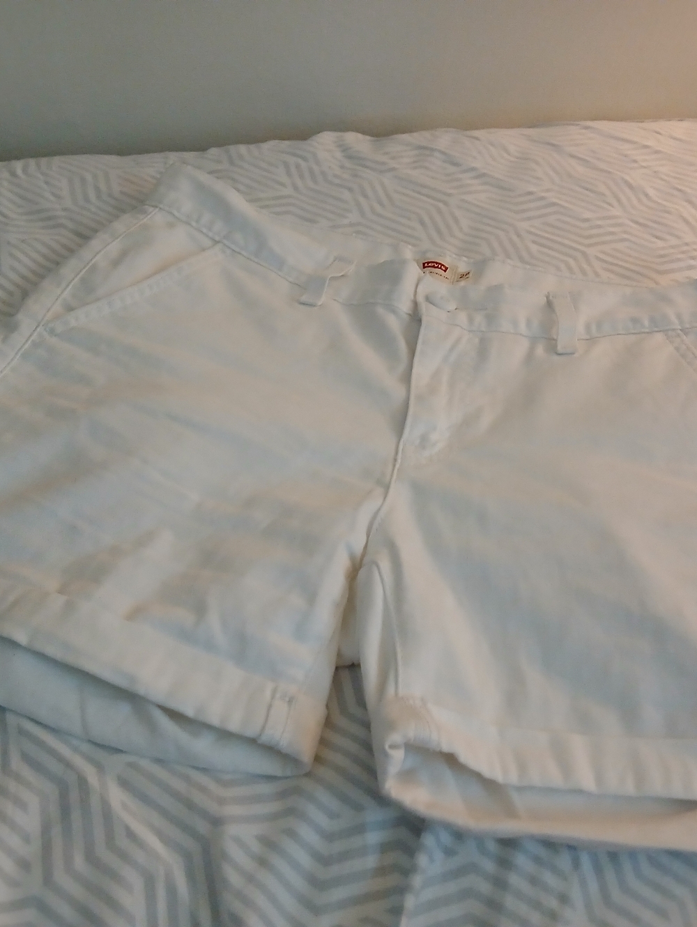 Levi's Classic Chino Shorts Size 28